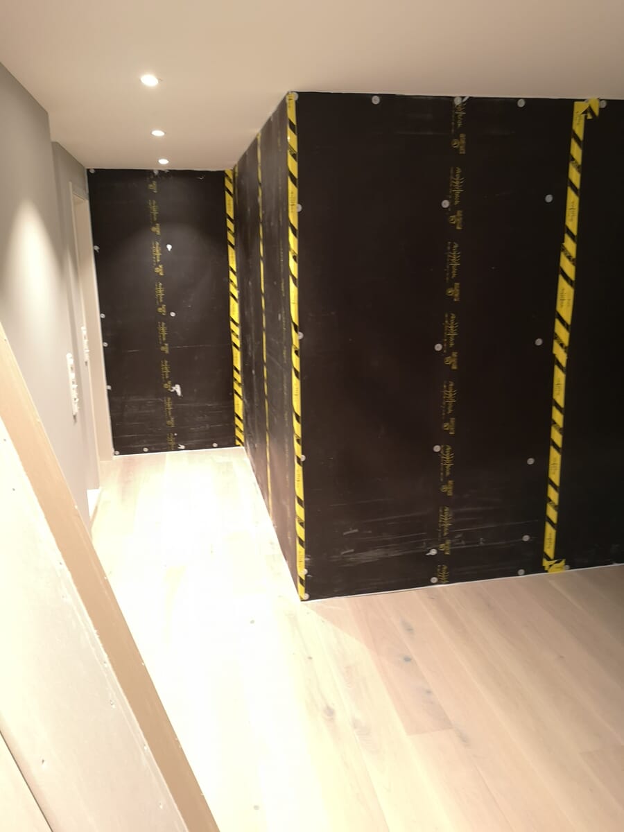Acoustiblok lyddempende isolasjonsmembran i bolig