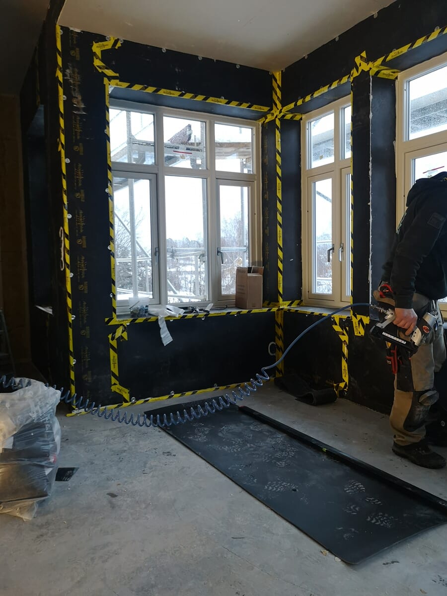 Acoustiblok lyddempende isolasjonsmembran i bolig
